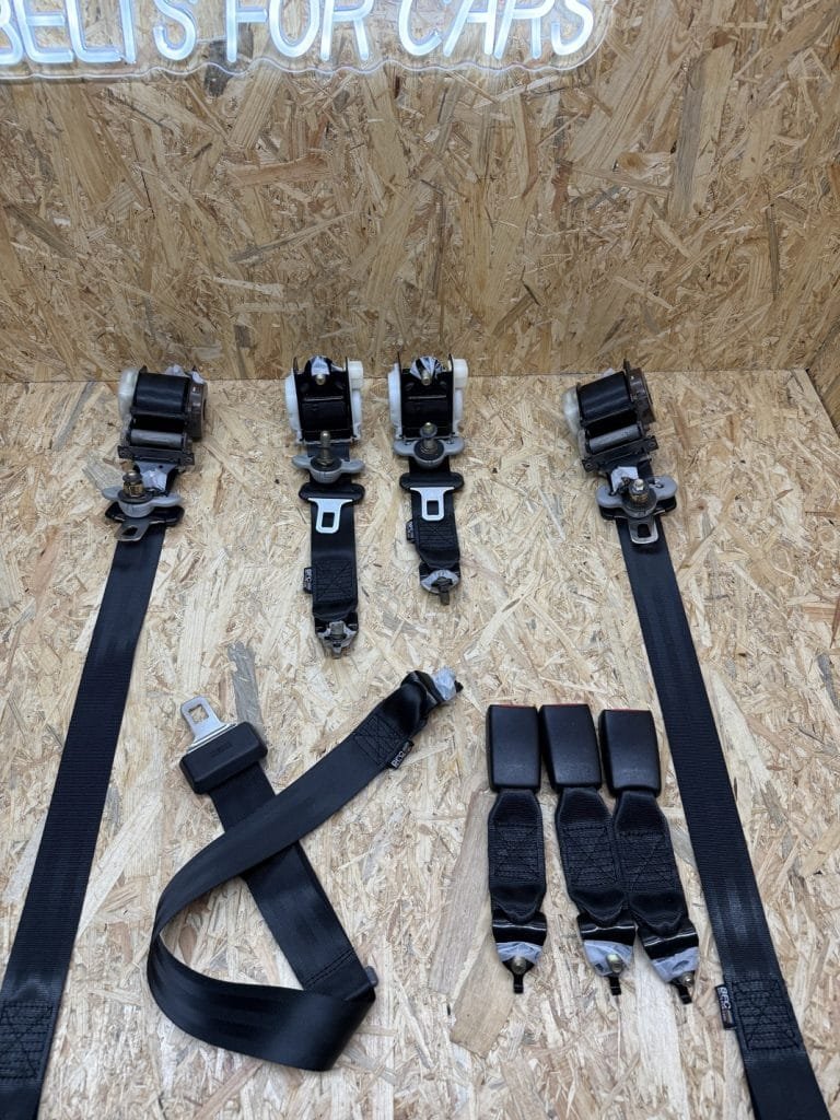 mantenimiento de cinturones de seguridad.